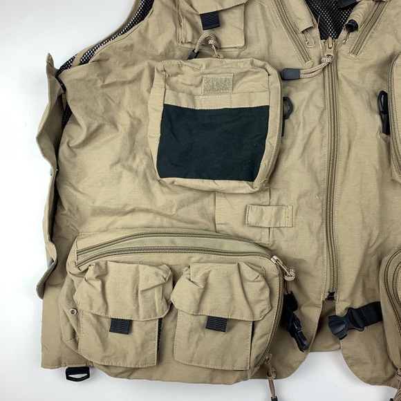 🎉SOLD🎉Gander Mountain Size XL Men's Fishing Vest - Picture 4 of 8